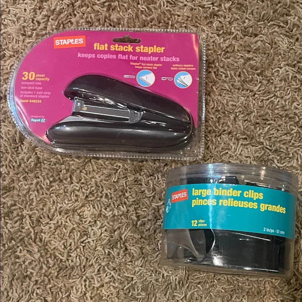 Staples Black Flat Stack Stapler and Binder Clips Set